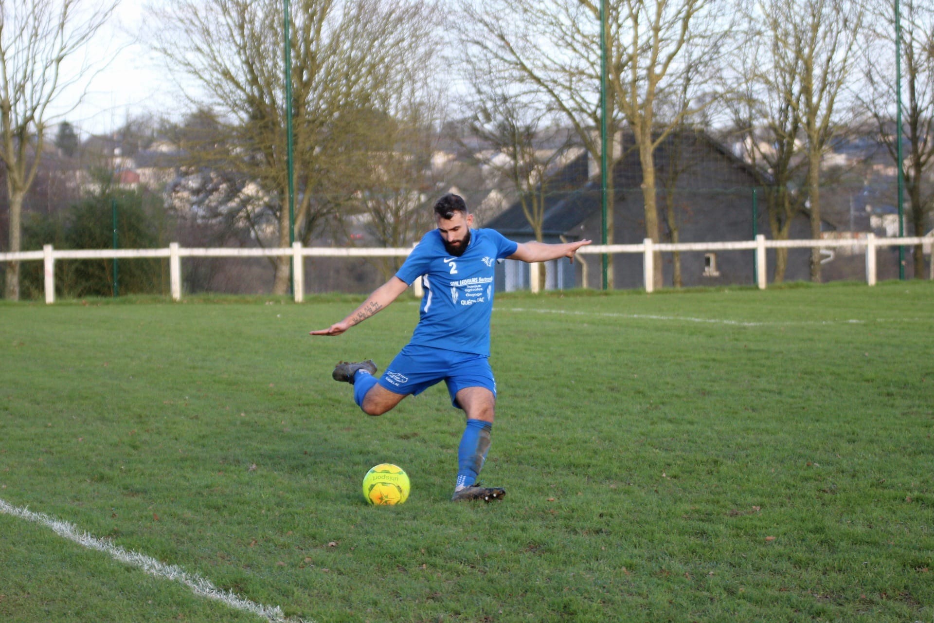 Statistiques du joueur: Kylian HARZO. Poste: Defenseur saison: 2021/2022 et décisif 3 fois - Foot SEPQ - Football QUEDILLAC