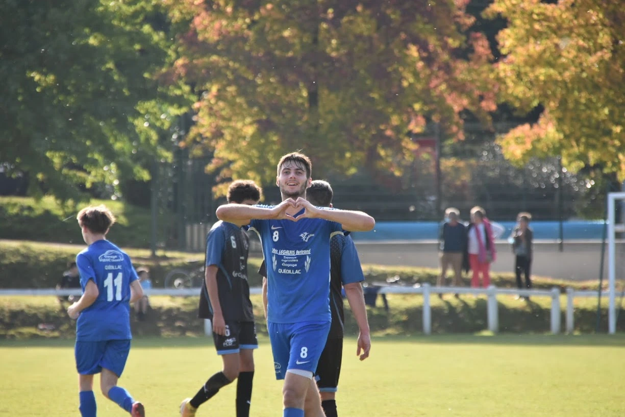 Statistiques du joueur: Valentin LEMOINE. Poste: Attaquant saison: 2021/2022 et décisif 6 fois - Foot SEPQ - Football QUEDILLAC